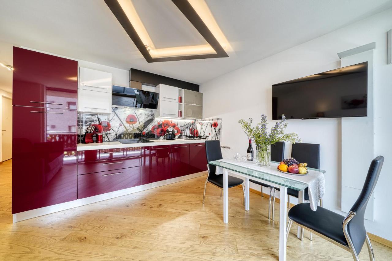 Ferienwohnung Im Zentrum Naturns Exteriör bild
